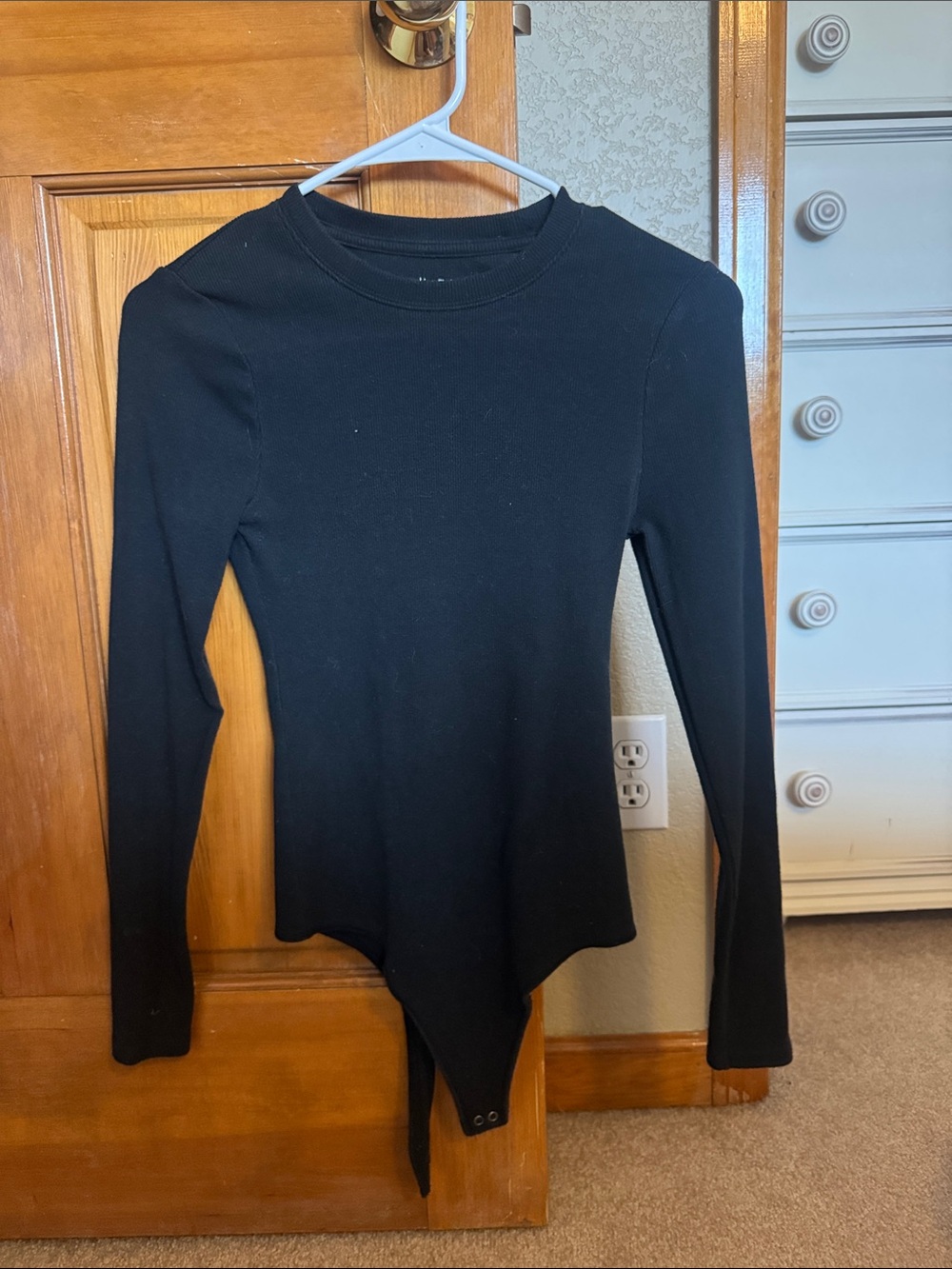 Abercrombie & Fitch Black Long-Sleeve Crewneck Bodysuit